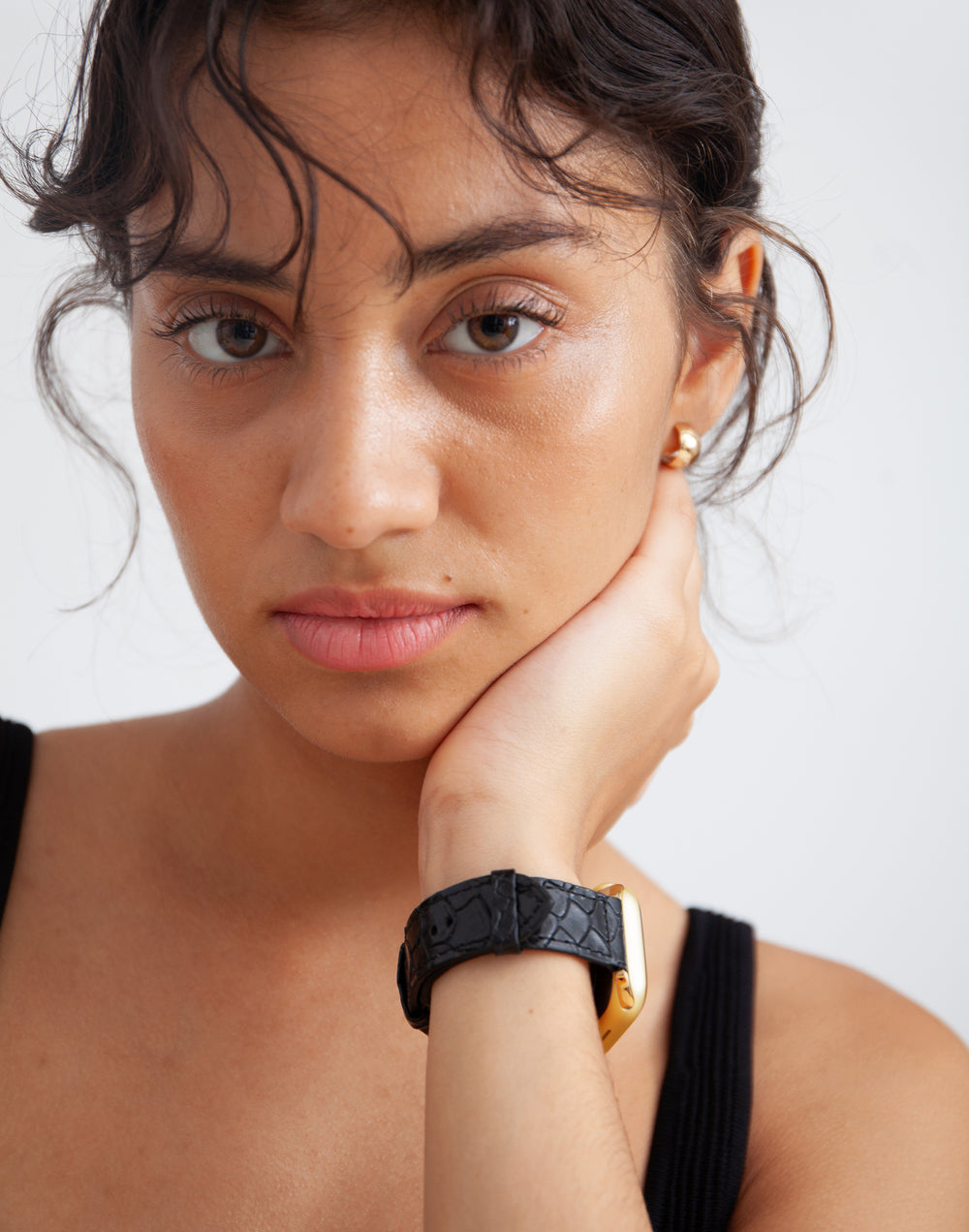 Hyer Goods recycled leather Apple Watch Band black lizard gold hardware#color_black-lizard