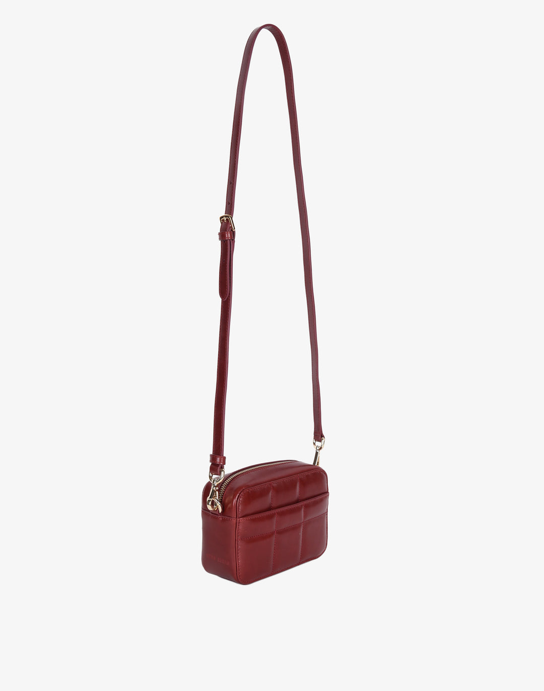 recycled genuine quilted leather camera bag red#color_red-quilt