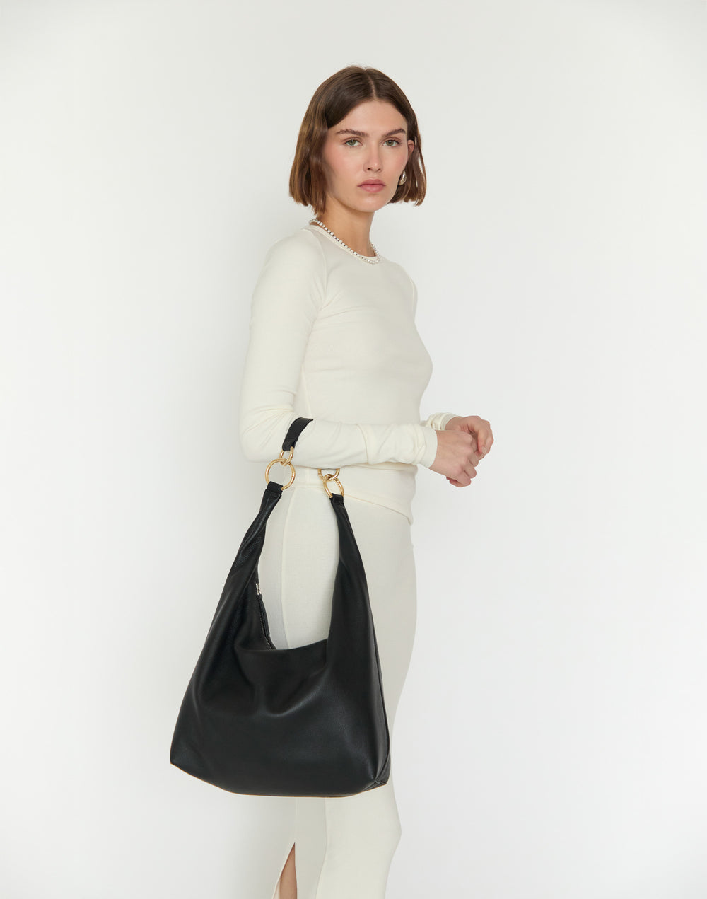 HYER GOODS tumbled leather oversized hobo ring bag brown#color_black-gold