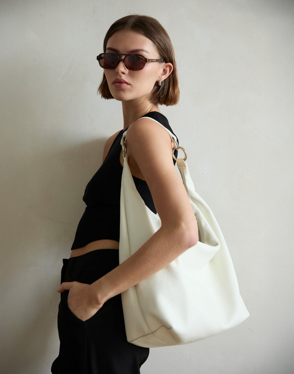 HYER GOODS tumbled leather oversized hobo ring bag brown#color_white