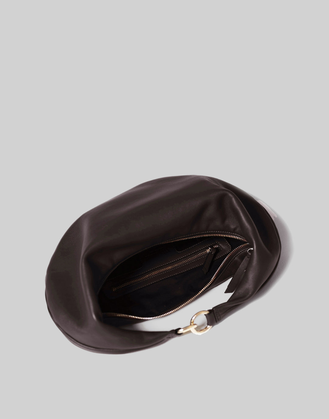 hyer goods ring bag convertible leather hobo crescent bag#color_chocolate