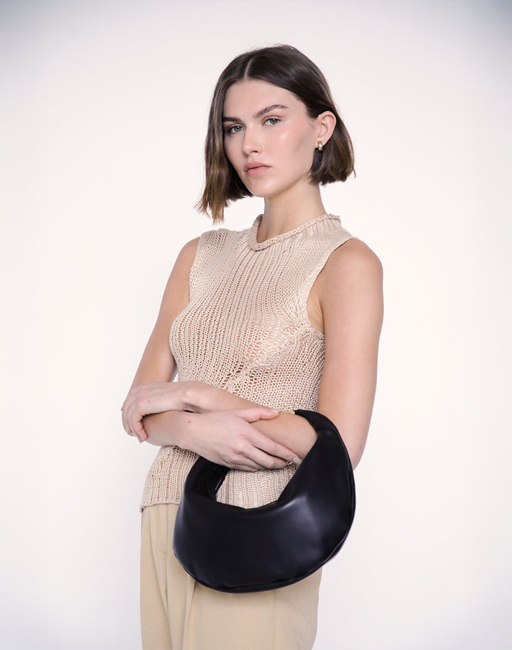 HYER GOODS convertible crossbody hobo Piccola ring bag #color_black-gold