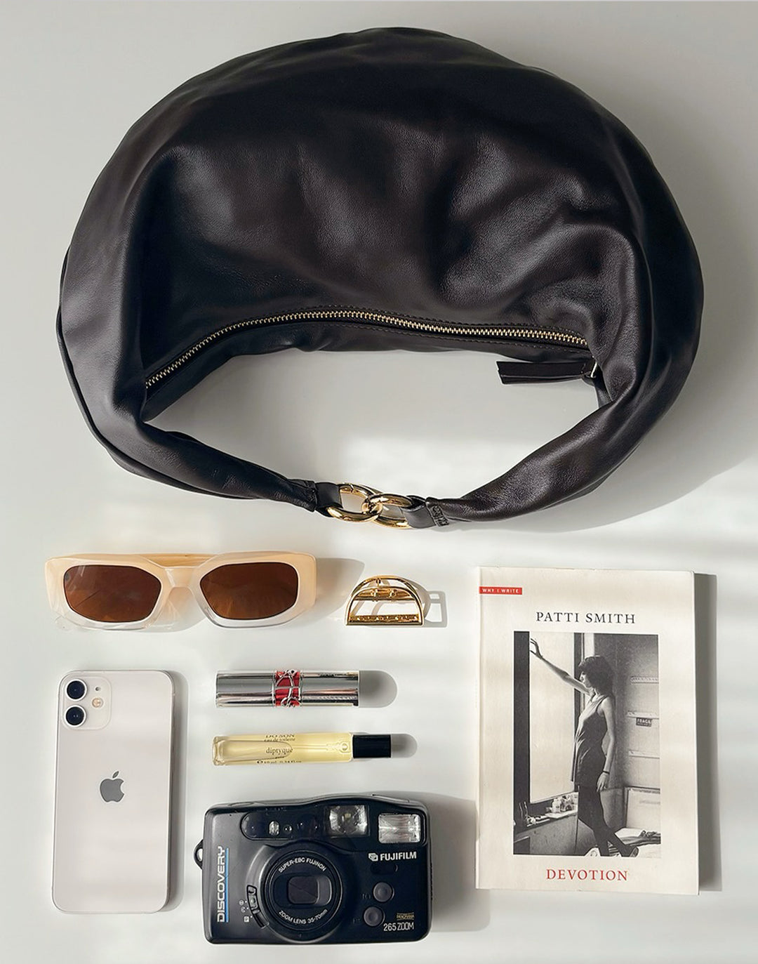 hyer goods ring bag convertible leather hobo bag#color_dark-chocolate