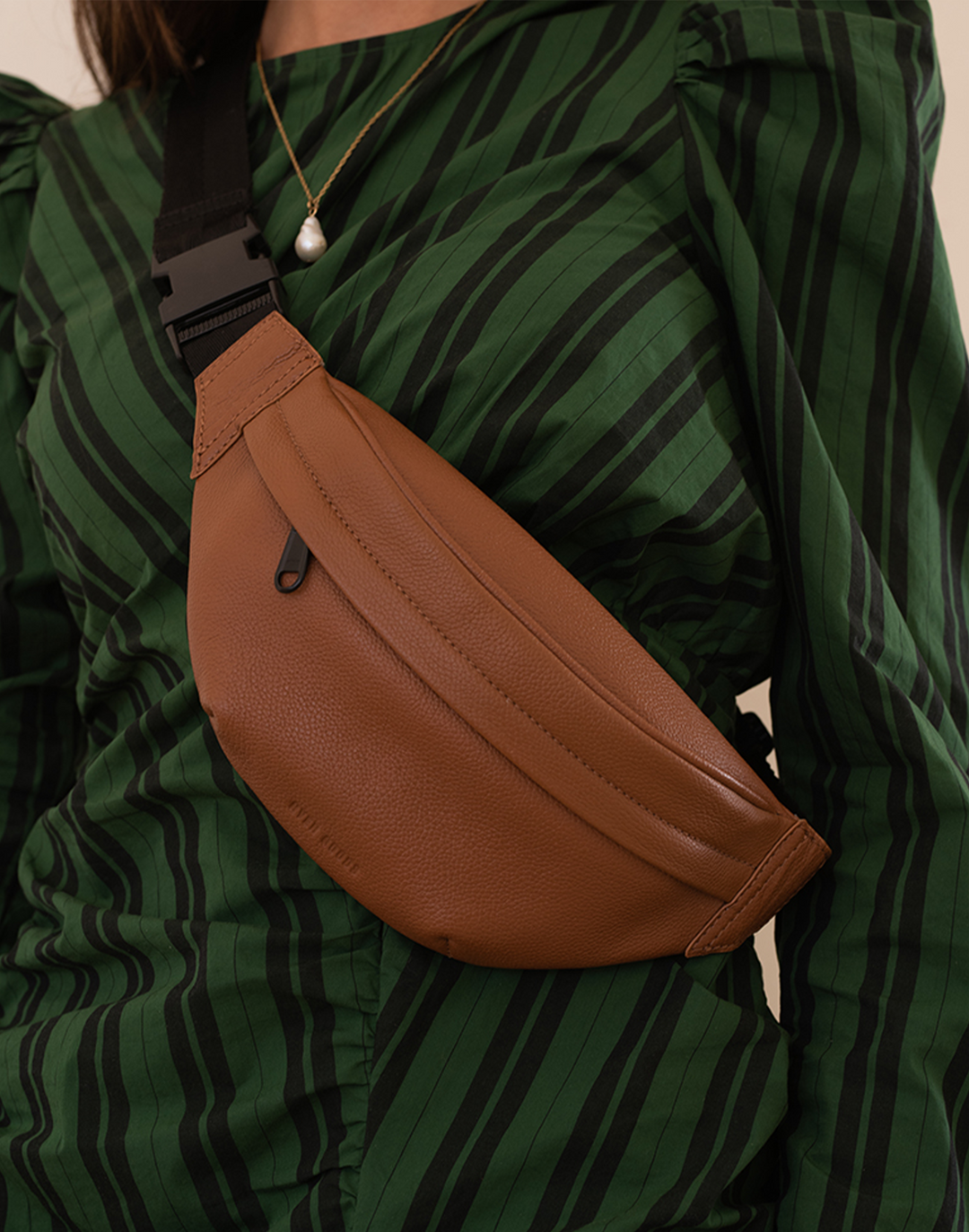 Hyer Goods_Fanny pack_cognac_#color_cognac