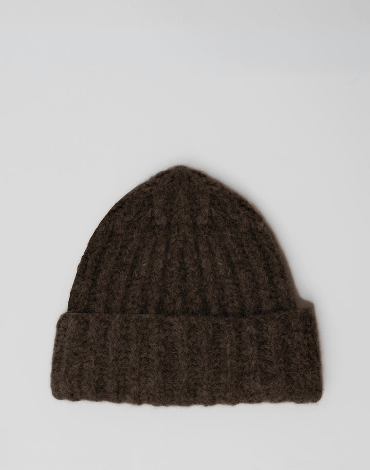 Lightweight chunky alpaca blend ribbed winter beanie #color_brown