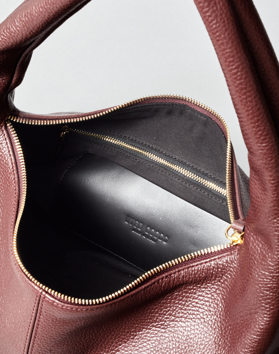 HYER GOODS slouchy everyday shoulder bag #color_burgundy