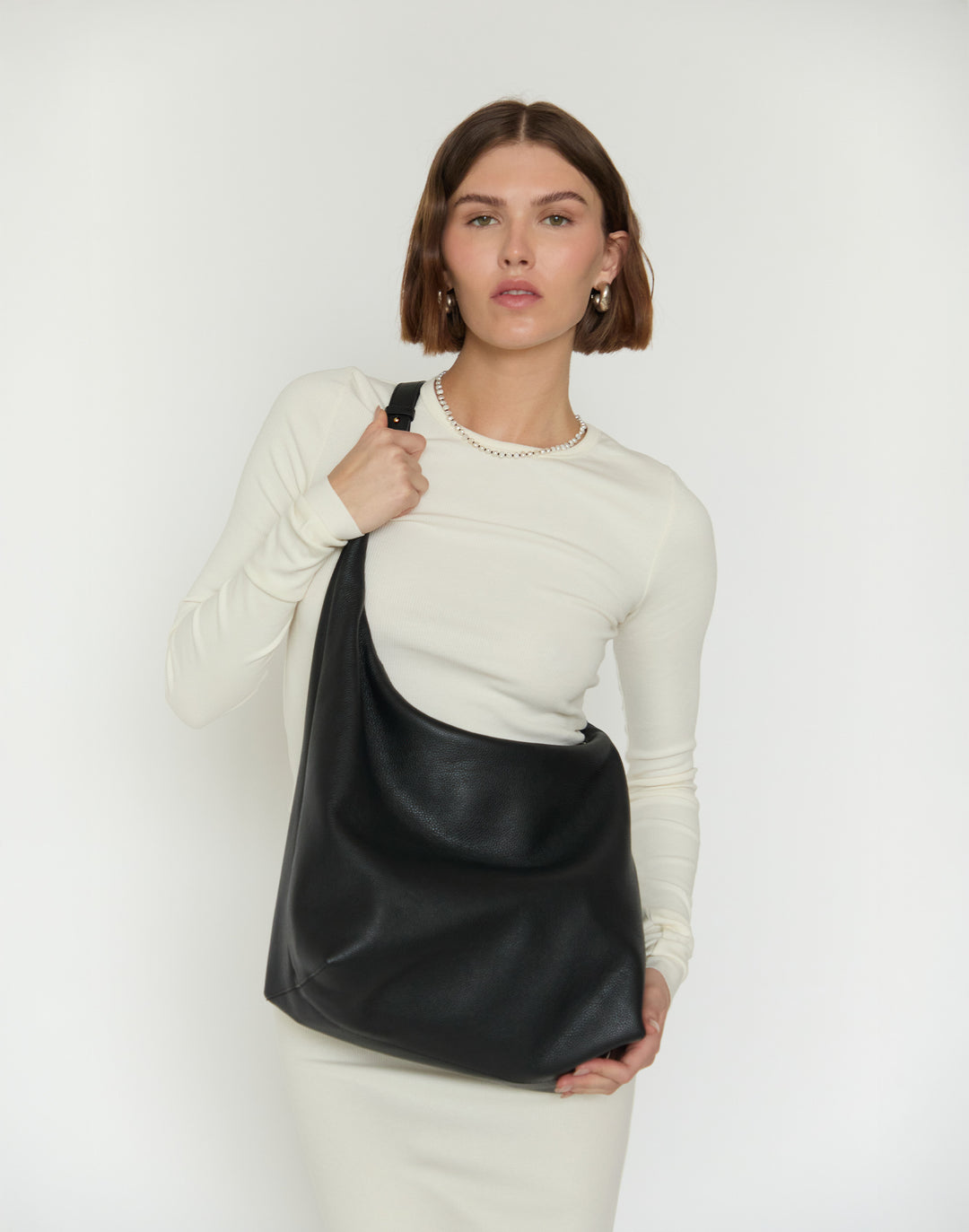 HYER GOODS tumbled leather oversized crossbody hobo ring bag brown#color_black-gold