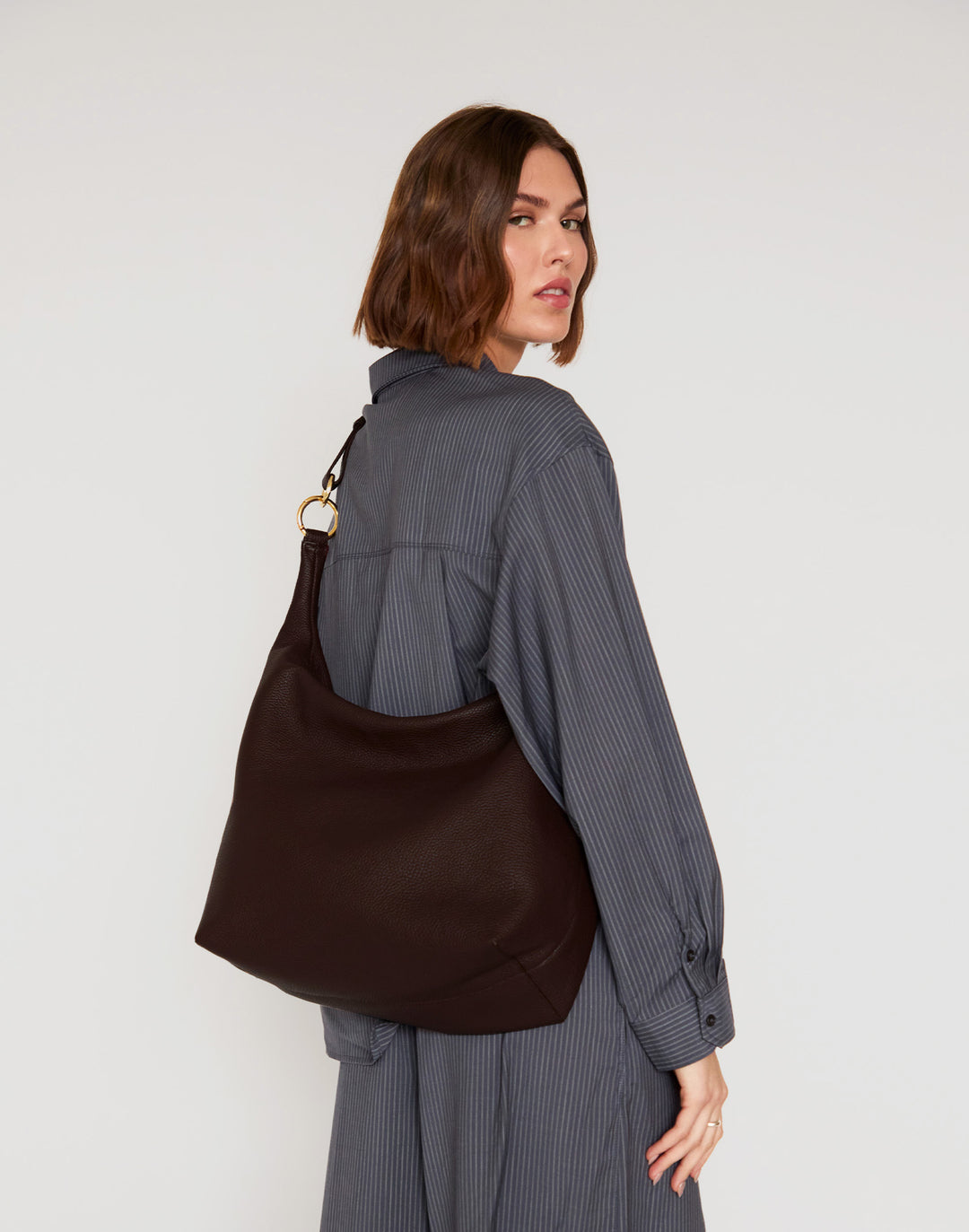 HYER GOODS tumbled leather oversized hobo ring bag black with gold hardware#color_dark-chocolate