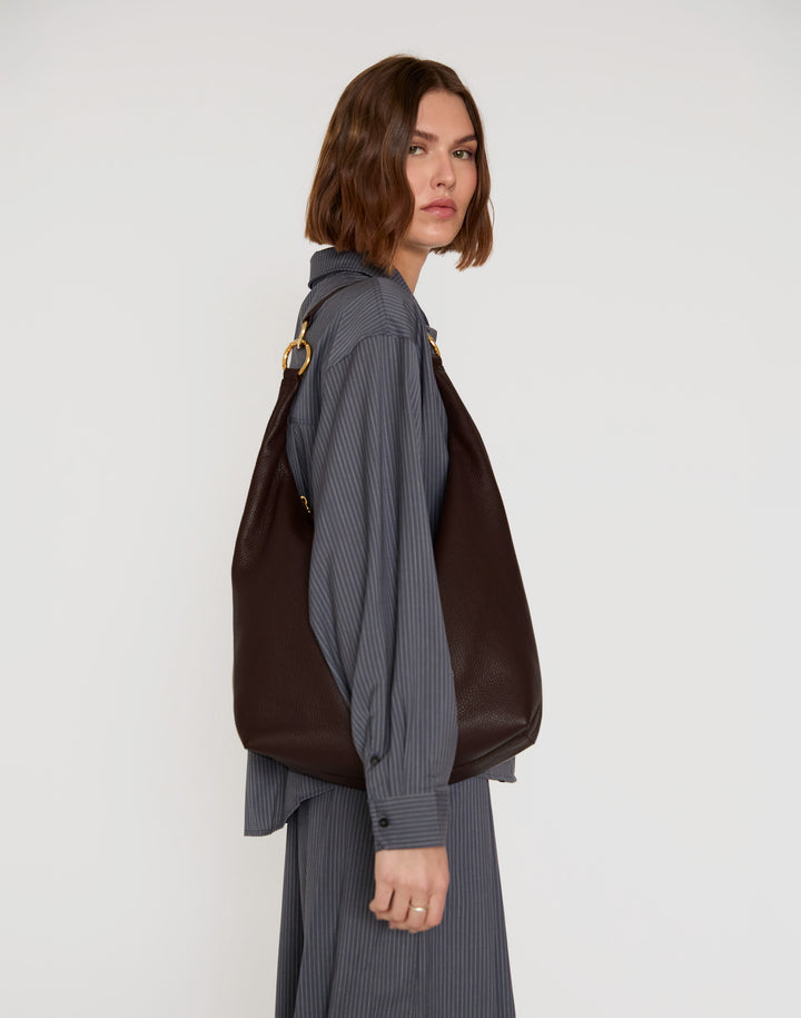 HYER GOODS tumbled leather oversized hobo ring bag black with gold hardware#color_dark-chocolate