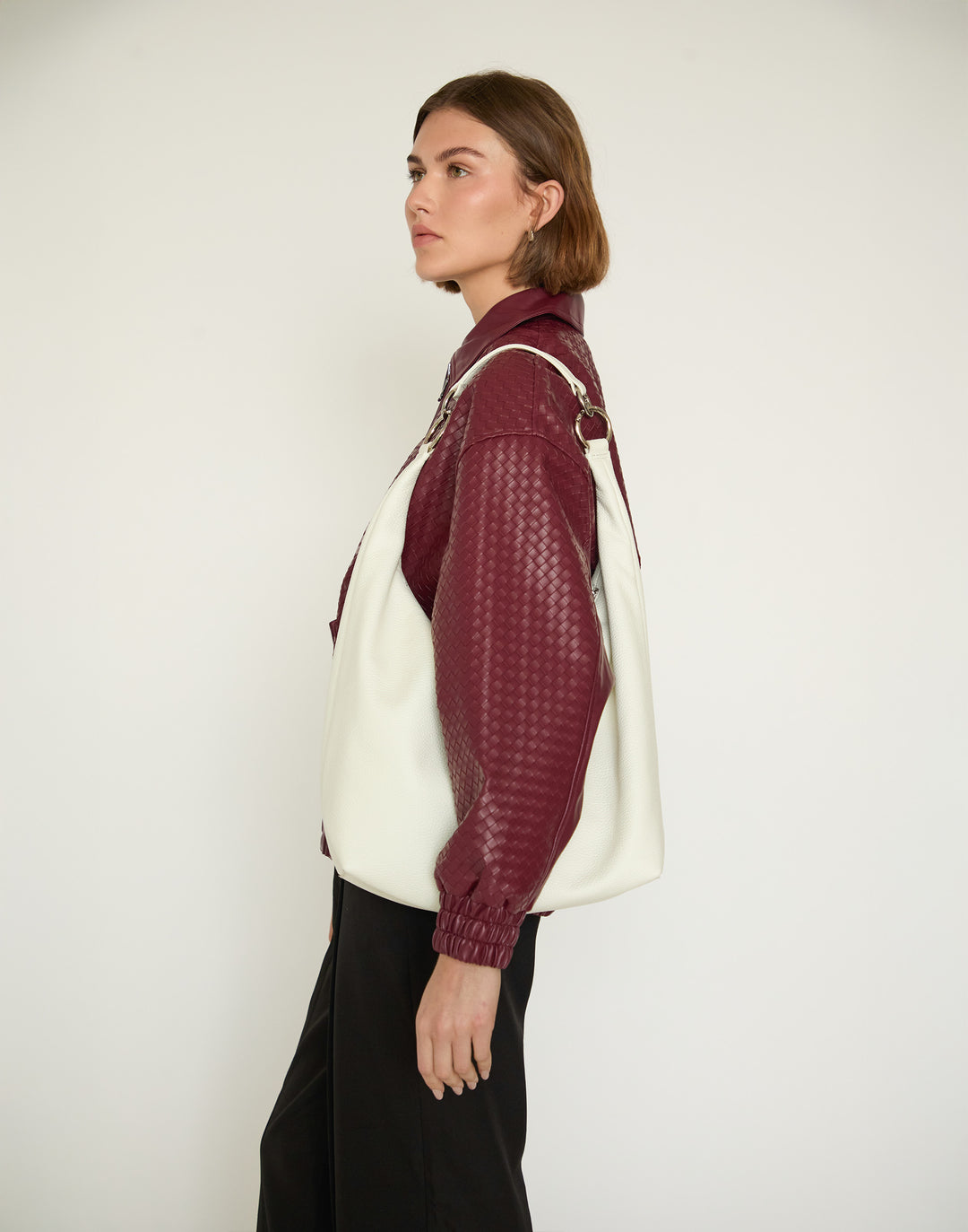 HYER GOODS tumbled leather oversized hobo ring bag brown#color_white