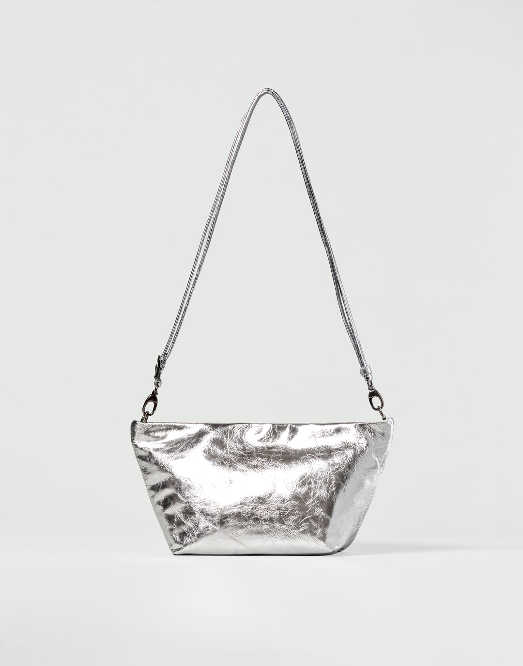 hyer goods la sala minimal convertible shoulder bag in silver nappa with silver hardware inside #color_silver
