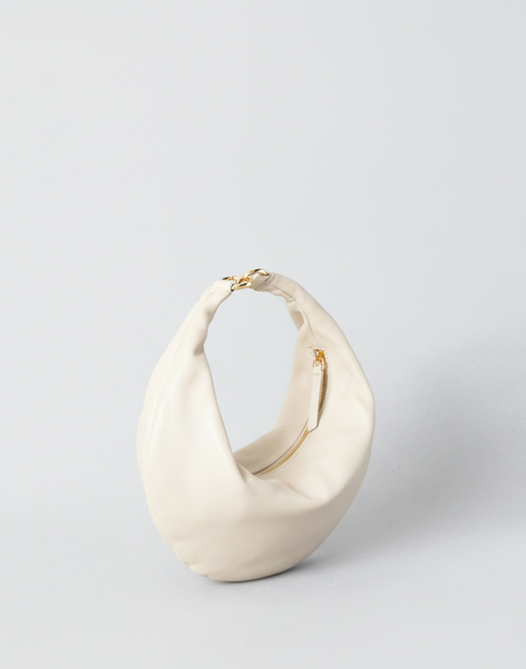 hyer goods ring bag convertible leather hobo bag#color_off-white