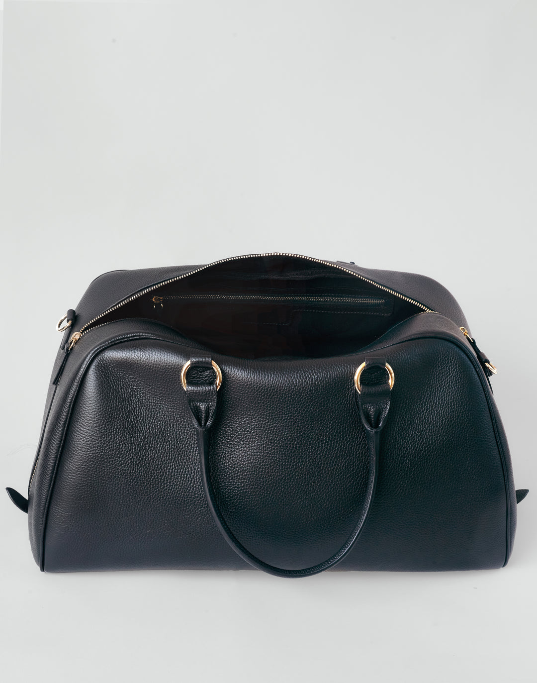 HYER GOODS black leather la via weekender duffel bag inside pocket #color_black-gold