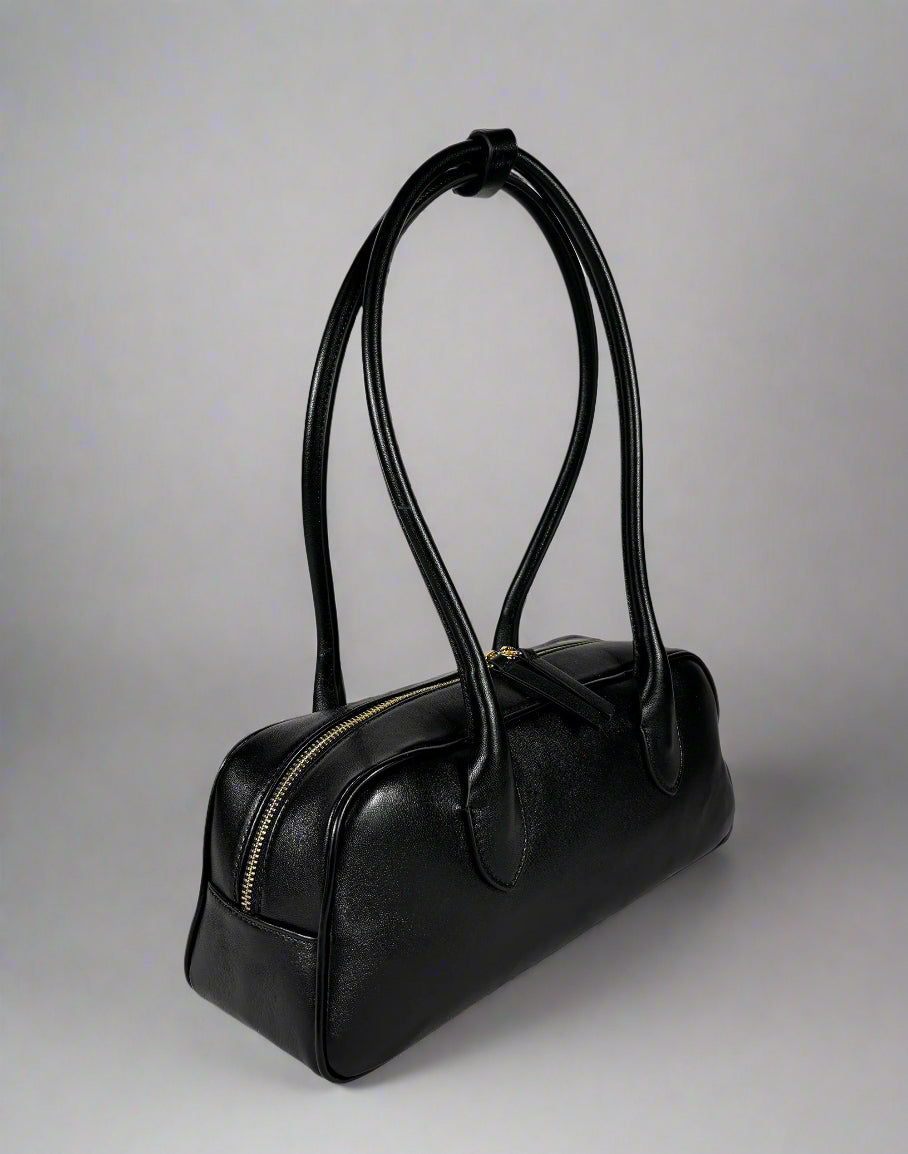 HYER GOODS La Strada East West Bag in Black #color_black