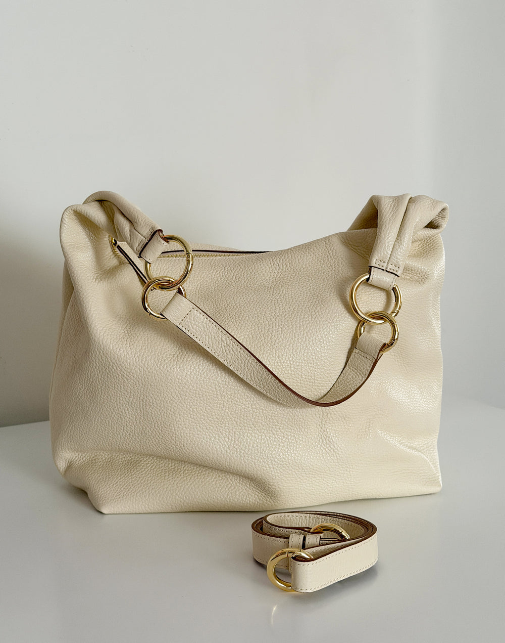 hobo ring bag #color_off-white