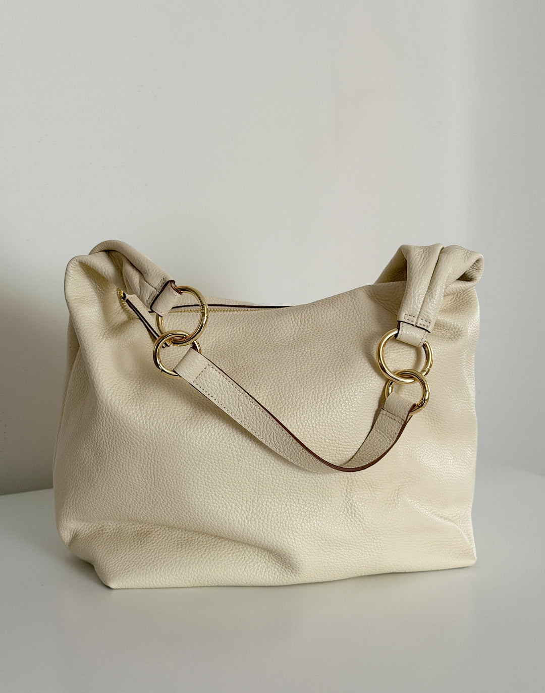 hobo ring bag #color_off-white